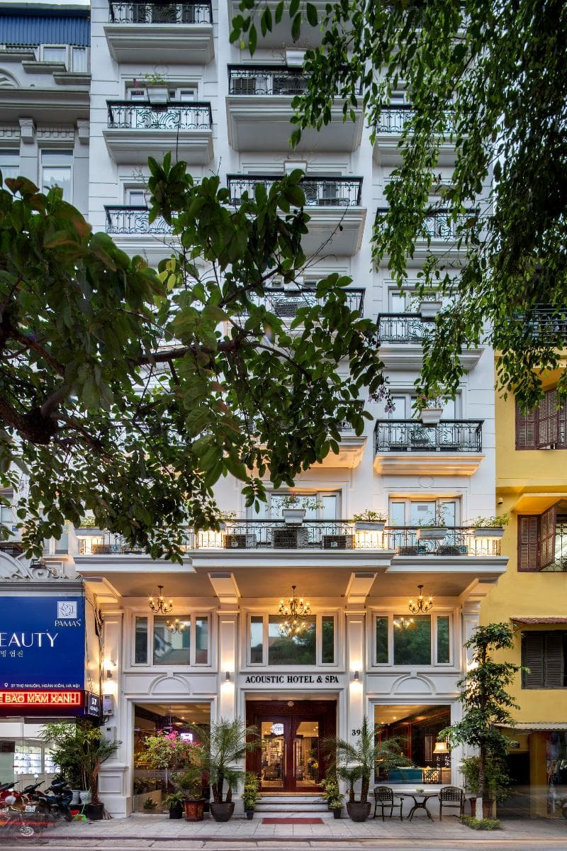 Acoustic Hotel And Spa main