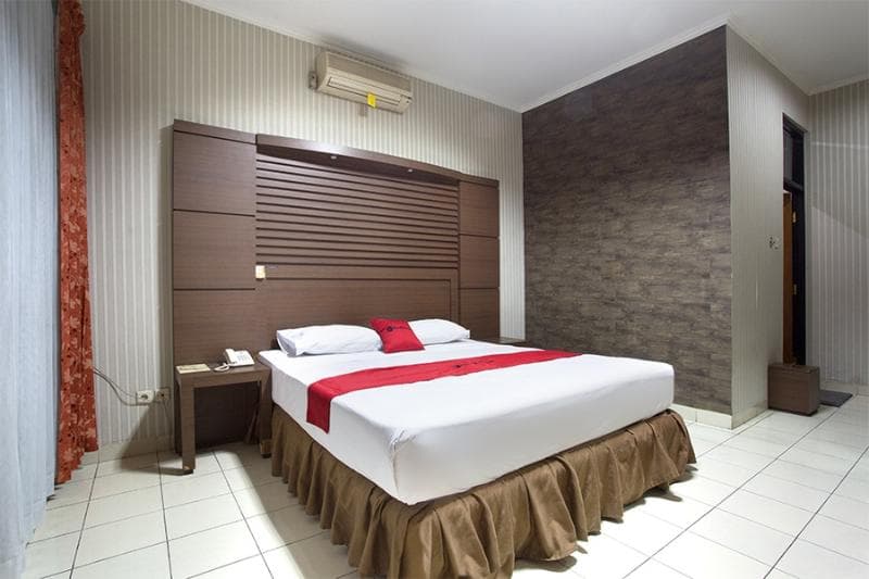 Reddoorz @ Surapati 5