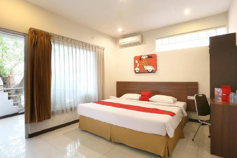 Reddoorz Near Braga Street photo 1