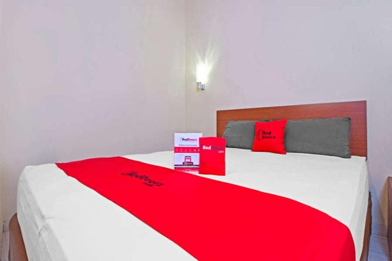 Reddoorz Near Trans Studio Mall 2 photo 1