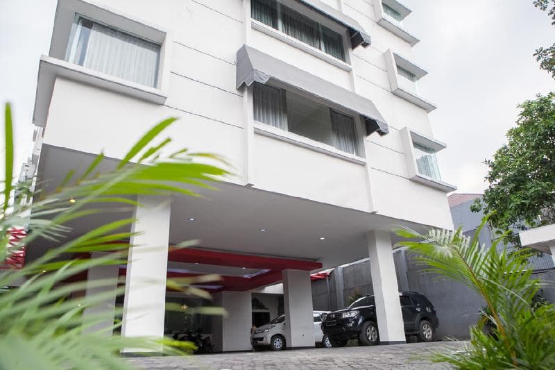 Reddoorz Near Trans Studio Mall 3 5