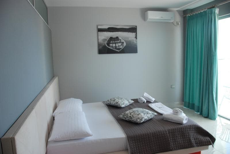 Oceanic Overview Suites 4