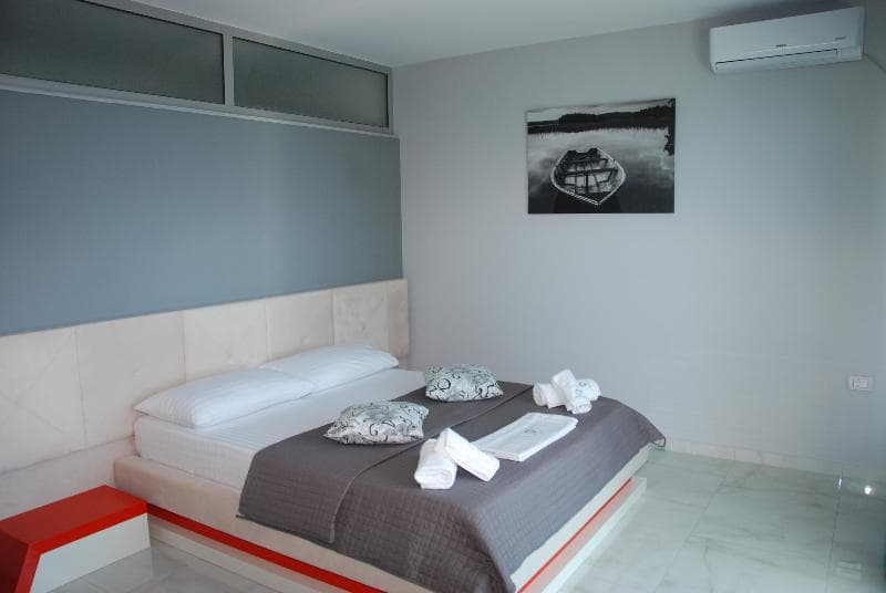 Oceanic Overview Suites 5