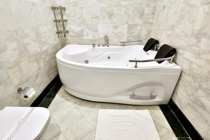 Iridium 70 Hotel 4