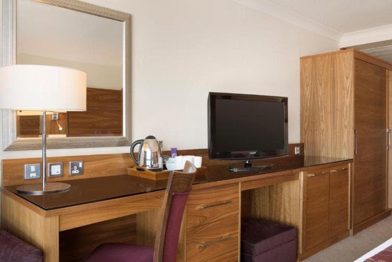 Waterfront Southport Hotel 3