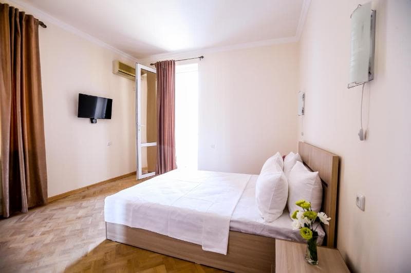 Alba Hotel 4