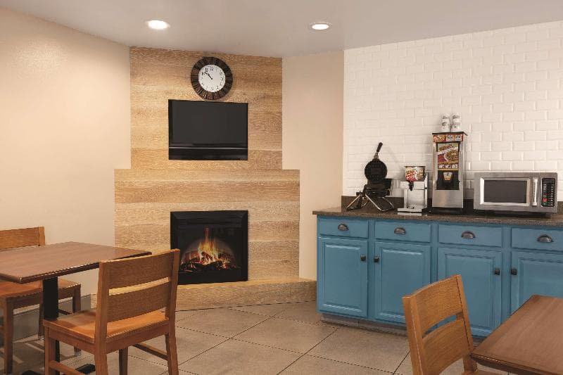 Country Inn & Suites By Radisson, Georgetown, Ky 3