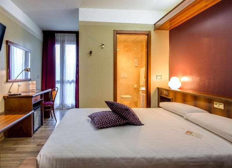 La Villa, Sure Hotel Collection By Best Western 4