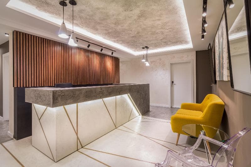 Level Luxury Suites main