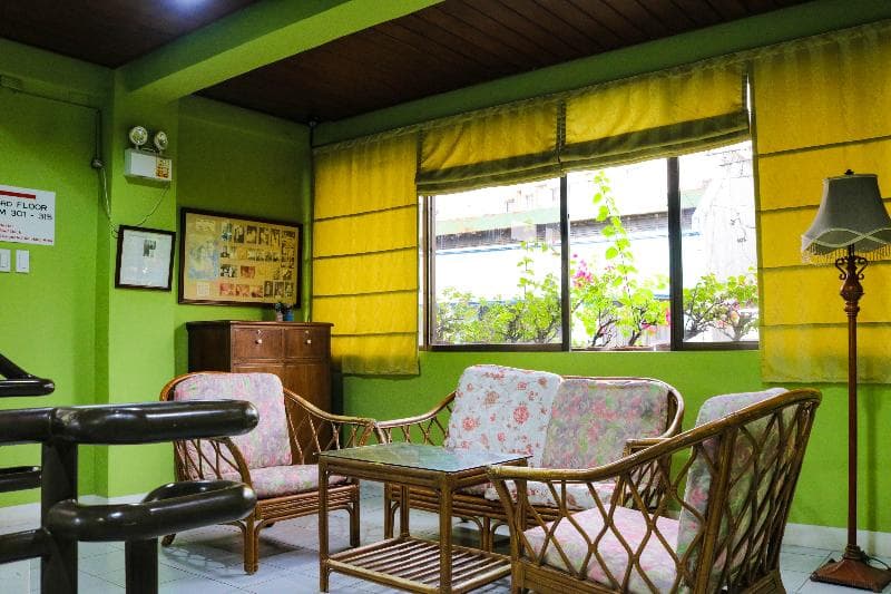 Reddoorz @ Junquera Extension Cebu 5