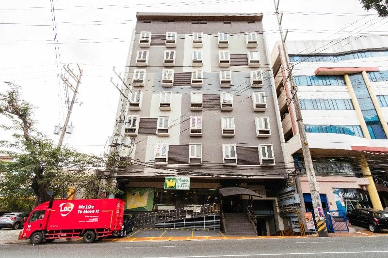 Reddoorz Plus @ Kamuning Quezon City 2