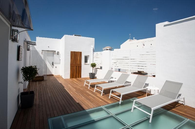 Basic Hotel Sevilla Catedral photo 1