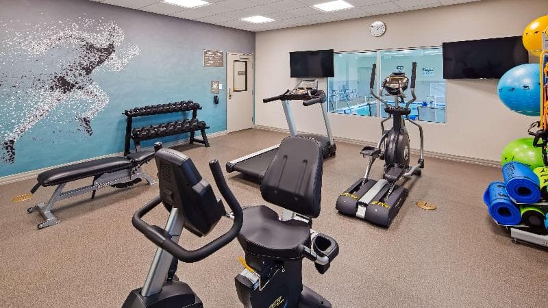 Best Western Plus Parkside Inn & Suites 2