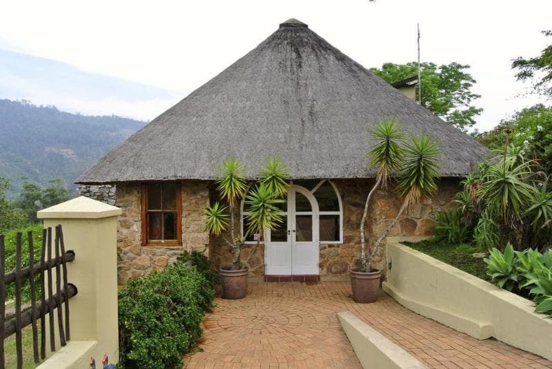 Emafini Country Lodge main
