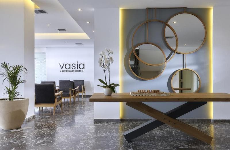 Vasia Royal Hotel 2