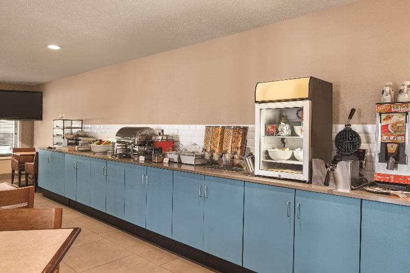 Country Inn & Suites By Radisson, Buffalo, Mn 2