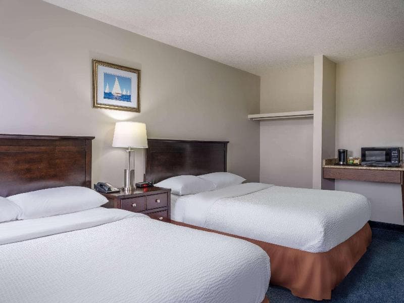 Travelodge By Wyndham Wetaskiwin photo 1
