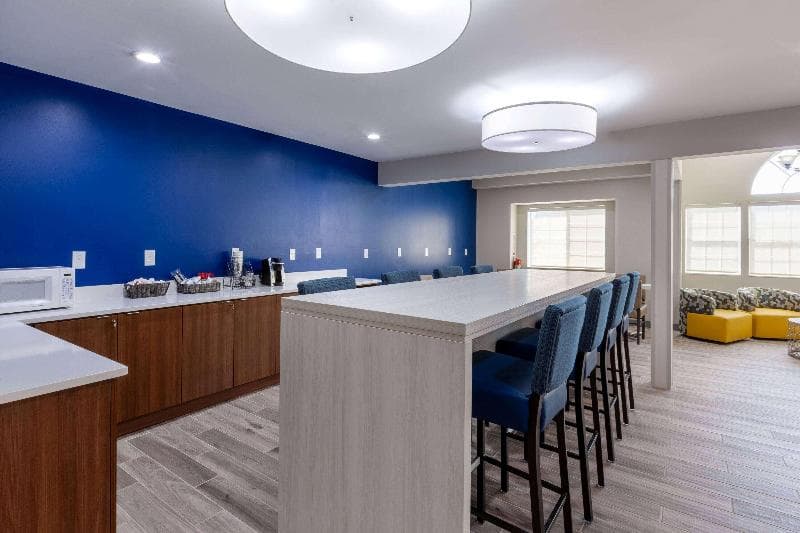 Microtel Inn & Suites by Wyndham Sunbury/Columbus I-71N 4