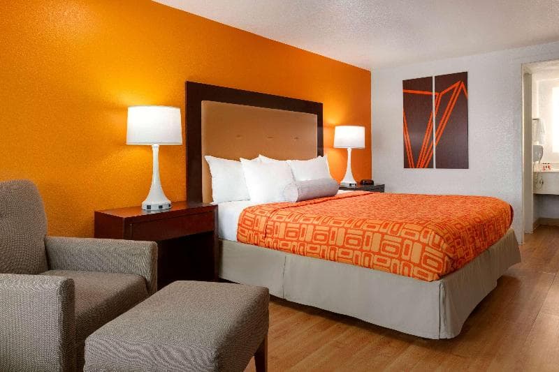 Howard Johnson By Wyndham Harrisonburg photo 1