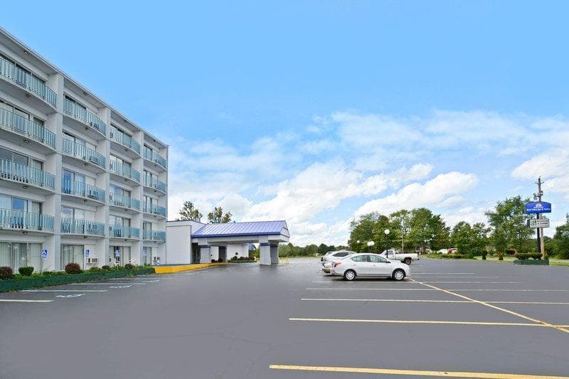 Howard Johnson By Wyndham Benton Harbor/St. Joseph 4