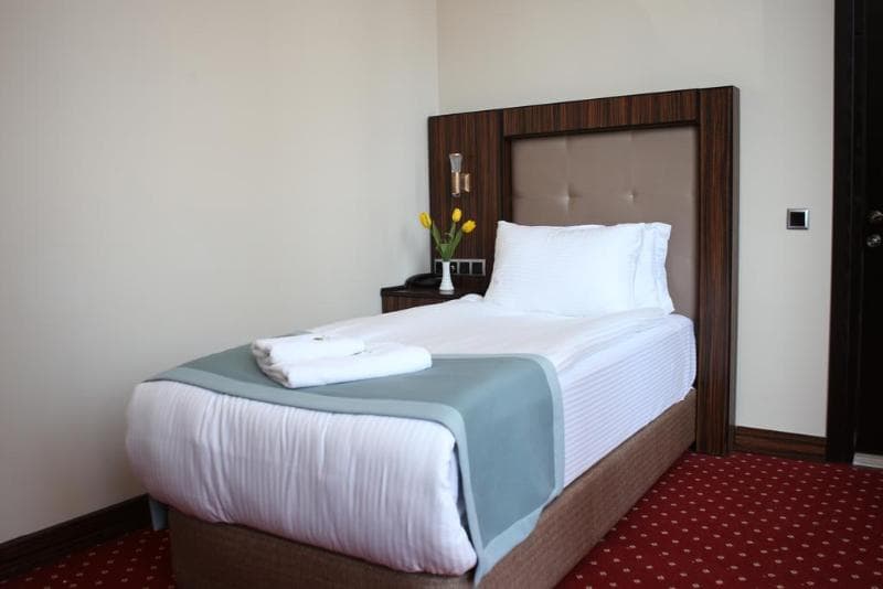 Legend Business Hotel Batumi 4