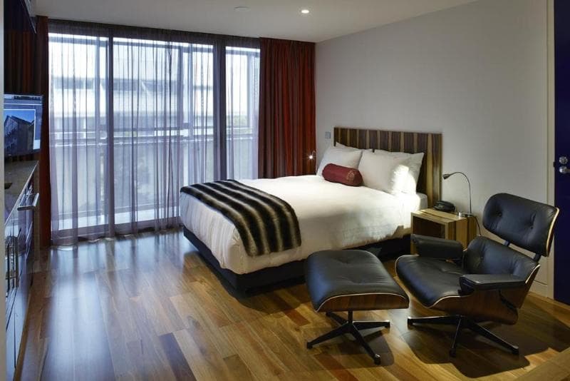 Salamanca Wharf Hotel 2