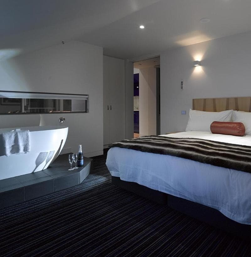 Salamanca Wharf Hotel 5