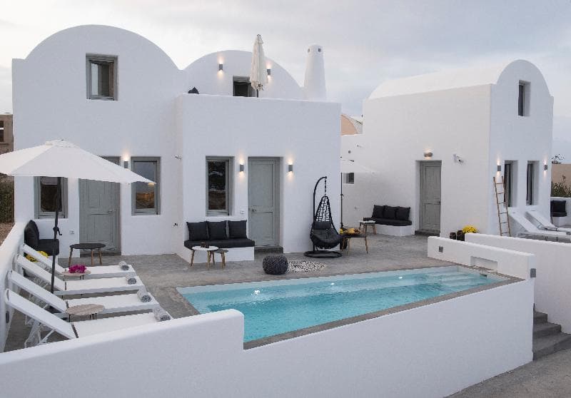 White Orchid Luxury Suites 4