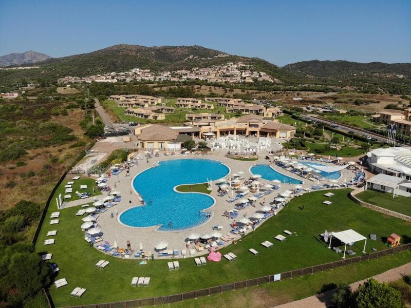 Janna E Sole Resort 2