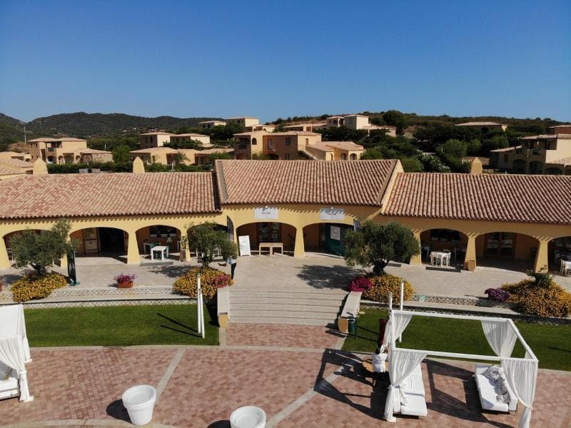 Janna E Sole Resort 3