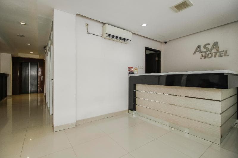 Reddoorz Plus Near Galaxy Bekasi 5