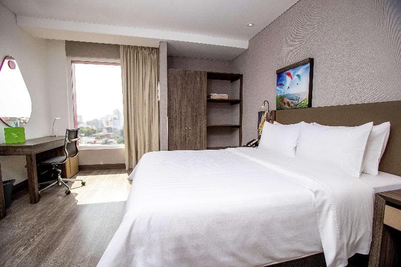 Hampton by Hilton Lima San Isidro 5