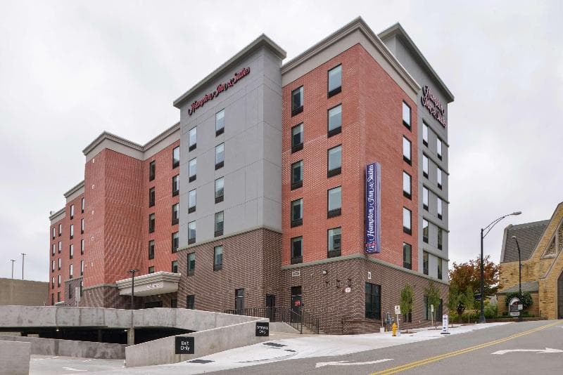 Hampton Inn & Suites Winston-Salem Downtown photo 1