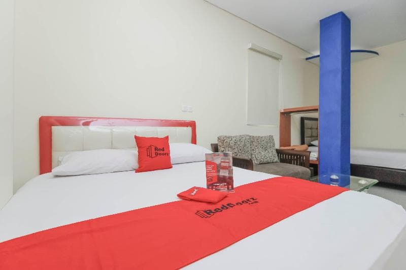 Reddoorz Plus @ Jalan Pemuda main