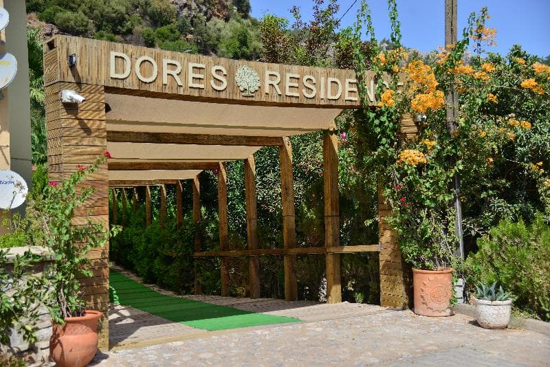 Dores Residence 4