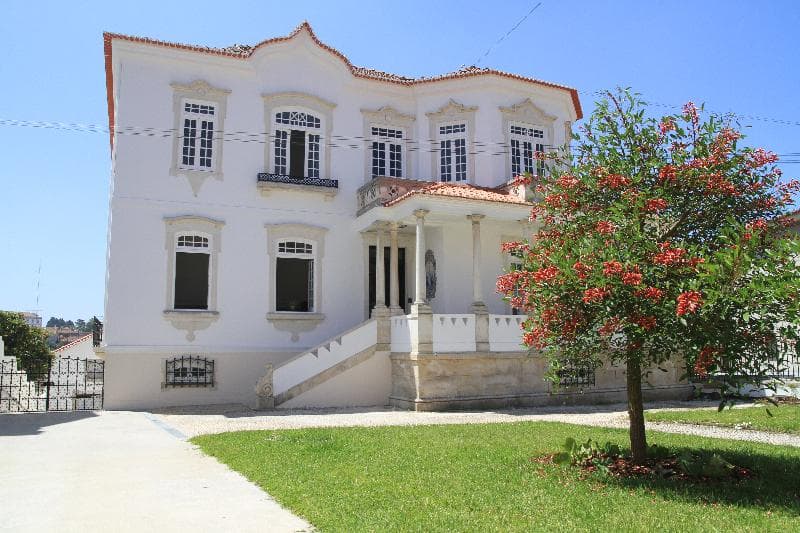 The Luggage Hostel & Suites main