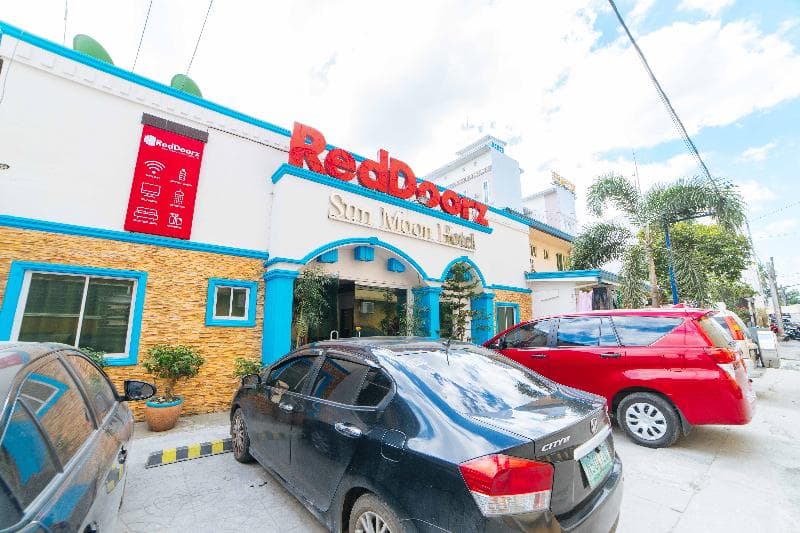 Reddoorz Near Walking Street Angeles City (Adults Only) 2