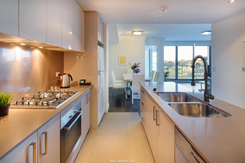 Zara Tower Hotel - Luxury Suites And Apartments 4