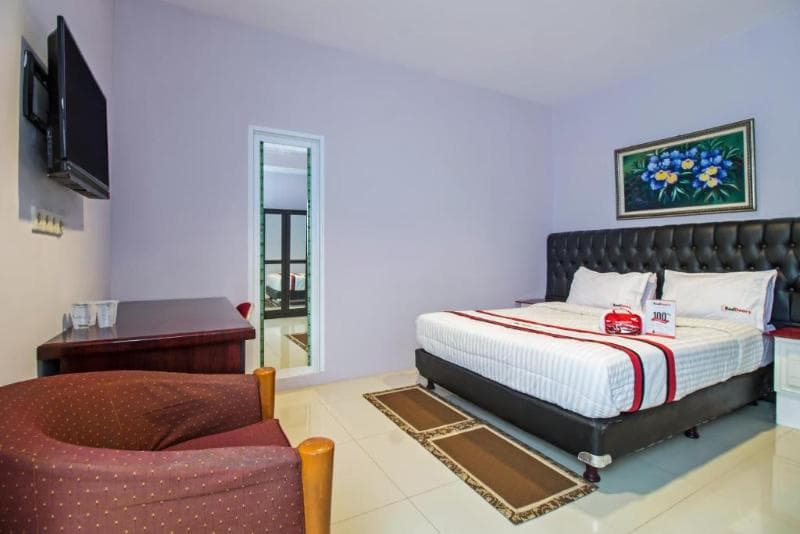 Reddoorz Plus @ Guntur Raya Setiabudi photo 1
