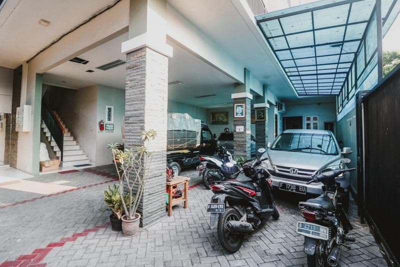 Reddoorz Plus Near Semanggi 3