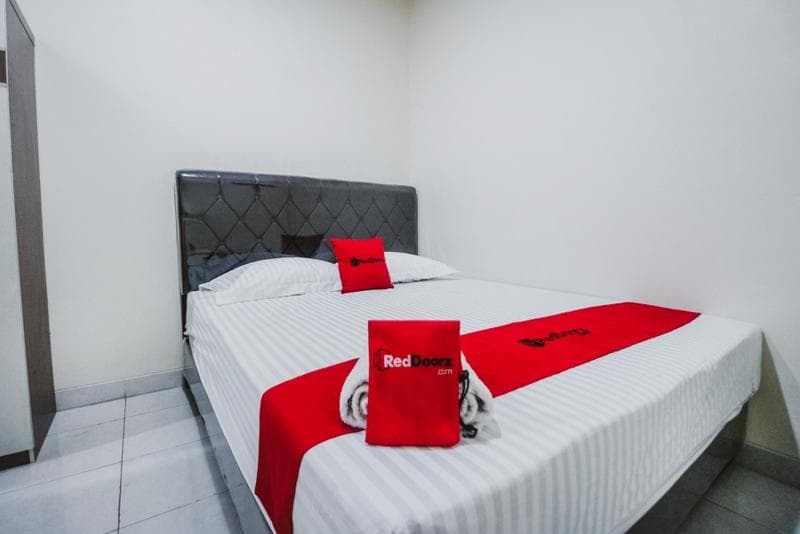 Reddoorz Plus Near Semanggi 5