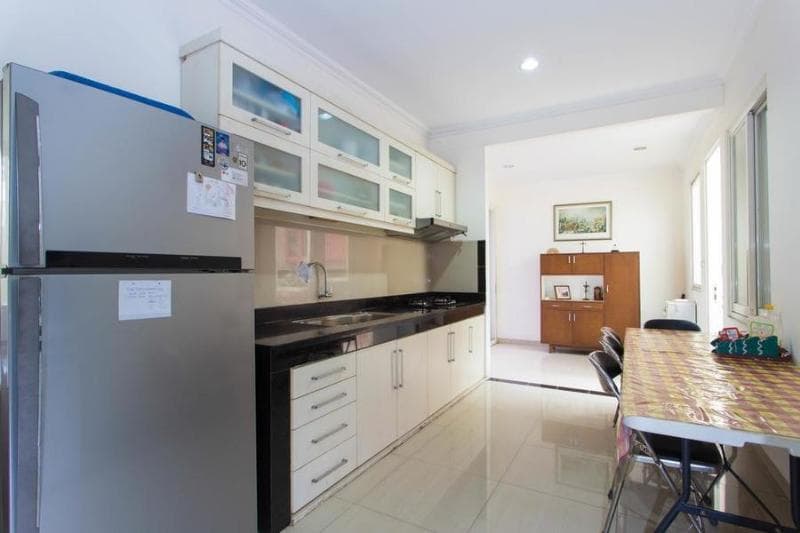 Reddoorz Plus Near Siloam Karawaci 5