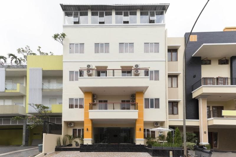 Reddoorz Plus @ Boulevard Residence Bsd 2