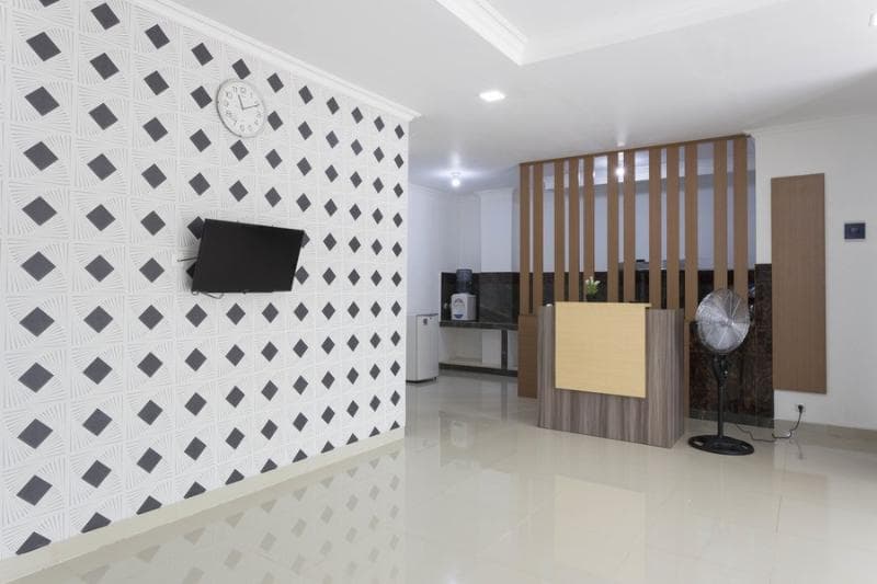 Reddoorz Plus @ Boulevard Residence Bsd 5