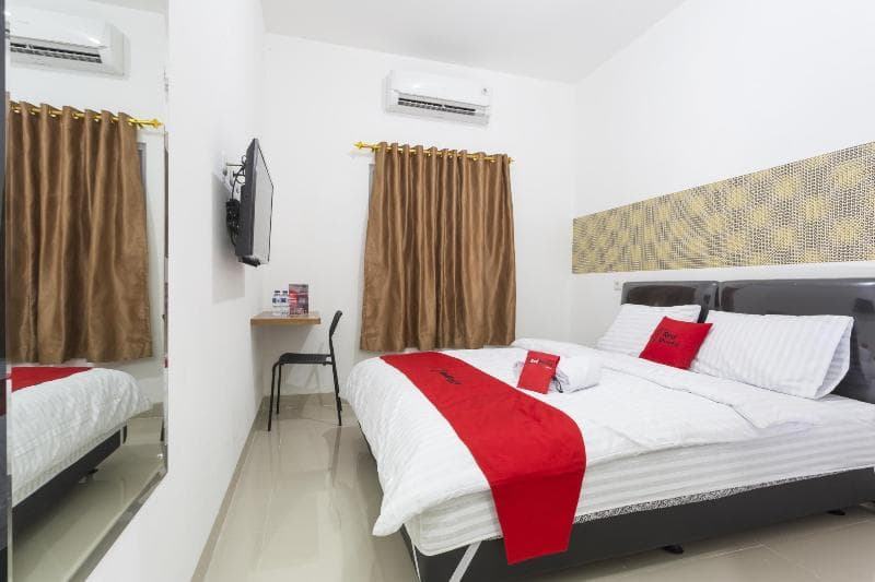 Reddoorz Plus @ Boulevard Residence Bsd photo 1