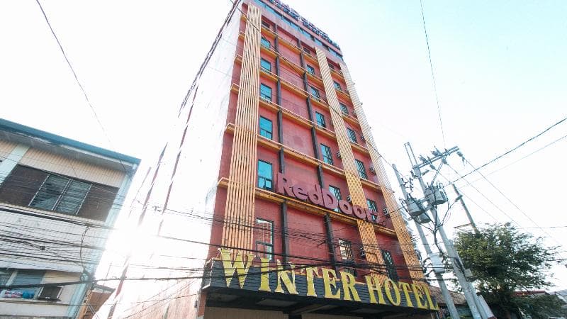 Reddoorz Plus @ Winter Benitez Cubao 4
