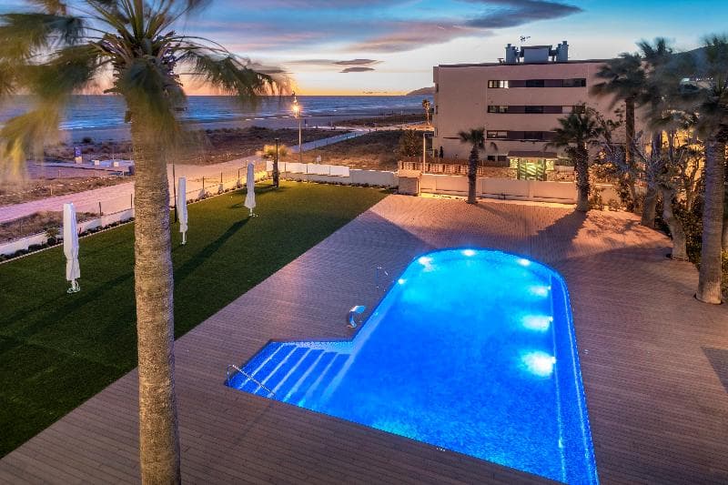 Apartamentos Playa De Castelldefels (Adults Only) 4