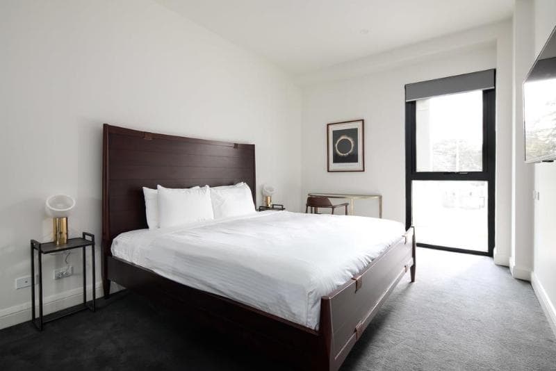 Knightsbridge Canberra 5