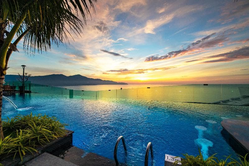 Sala Danang Beach Hotel 2