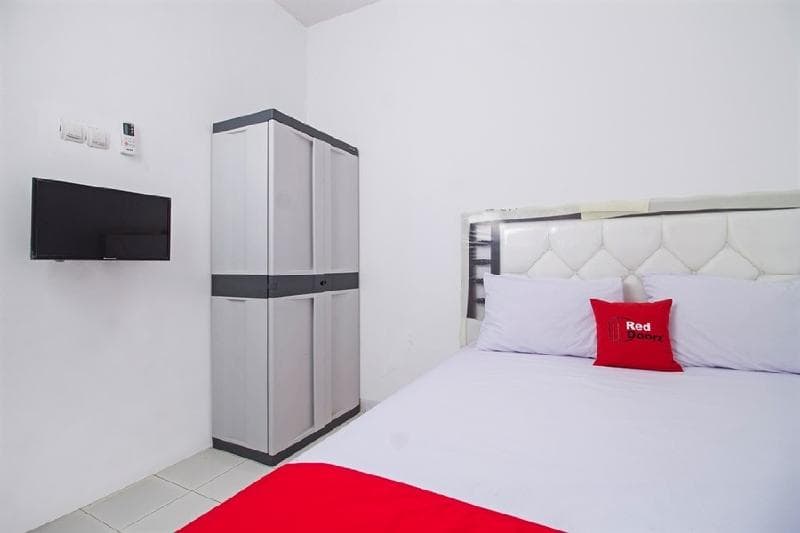Reddoorz Near Stan 3